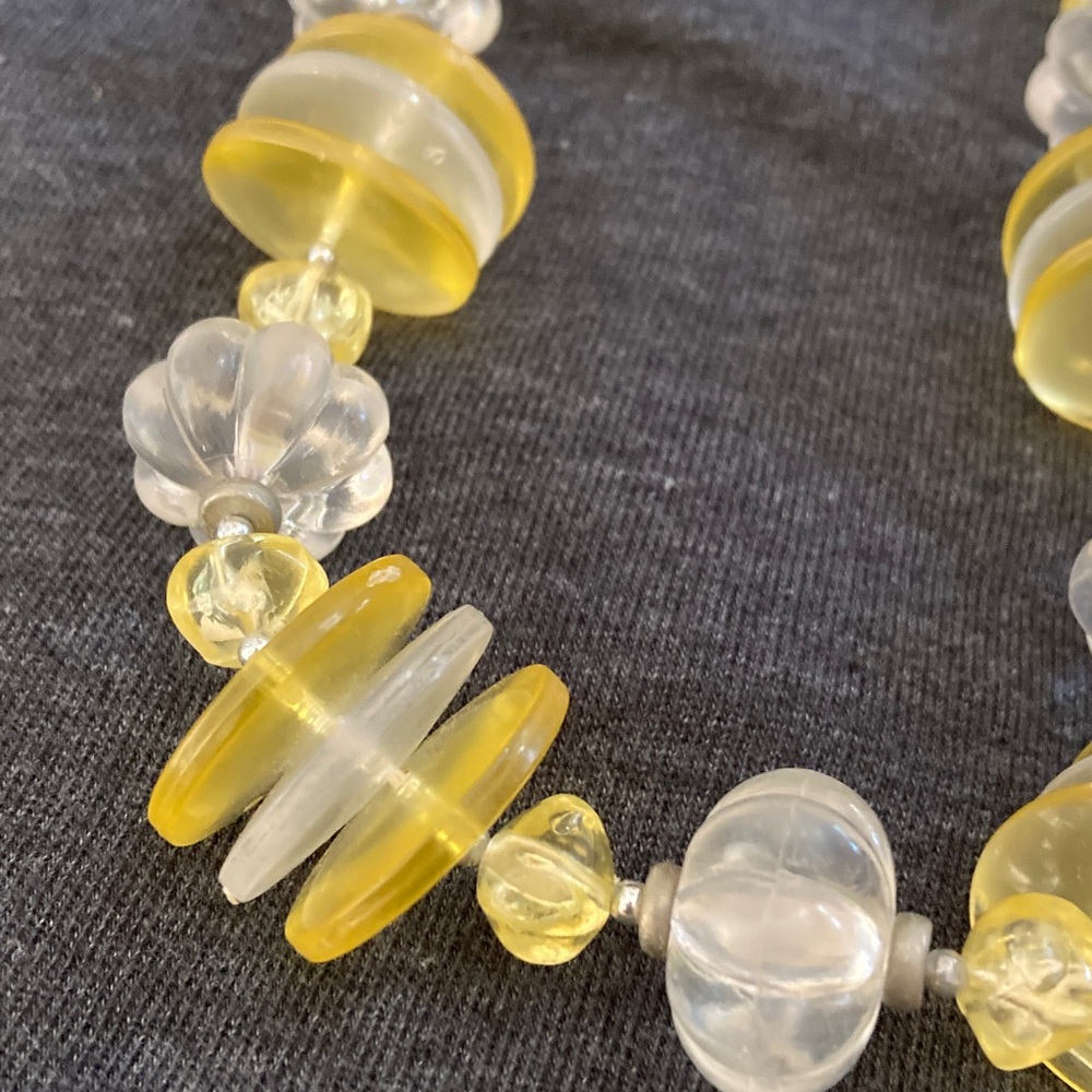 Vintage Yellow and Clear Beaded Necklace - Picture 2 of 5